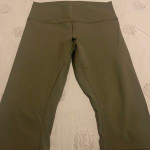 Lululemon wunder under crop size 12